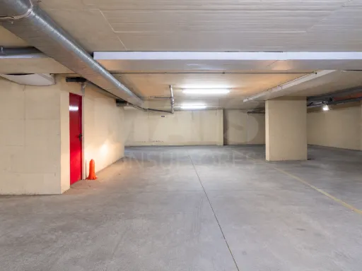 T3 no Carregado com excelentes areas com varanda e parqueamento
