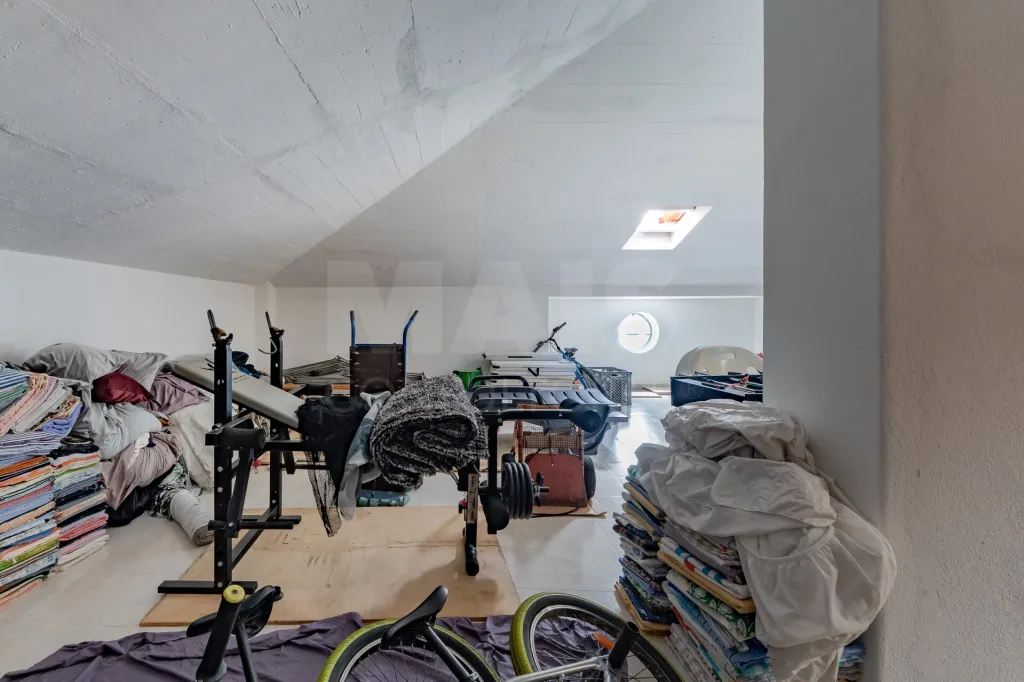 Apartamento T3 com 4 Varandas, Excelentes Áreas e Conforto Total – Praceta Tranquila, no Porto Alto em Samora Correia