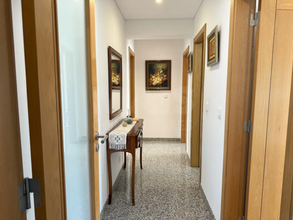 Apartamento T3 em Algés