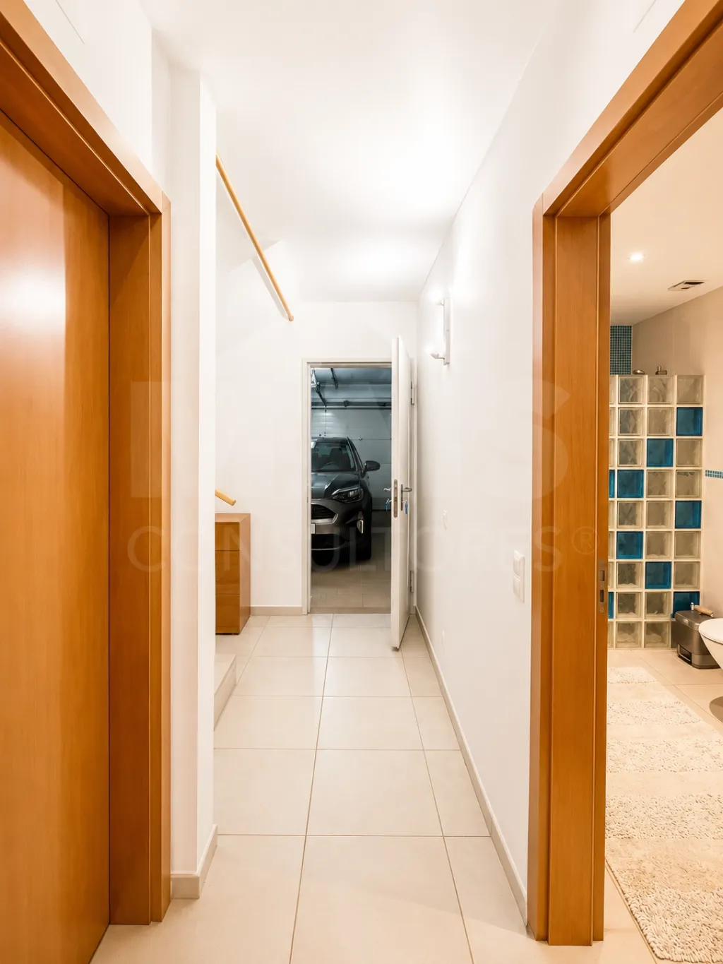 Magnificent 3+2 bedroom townhouse located in a private condominium in Boliqueime.