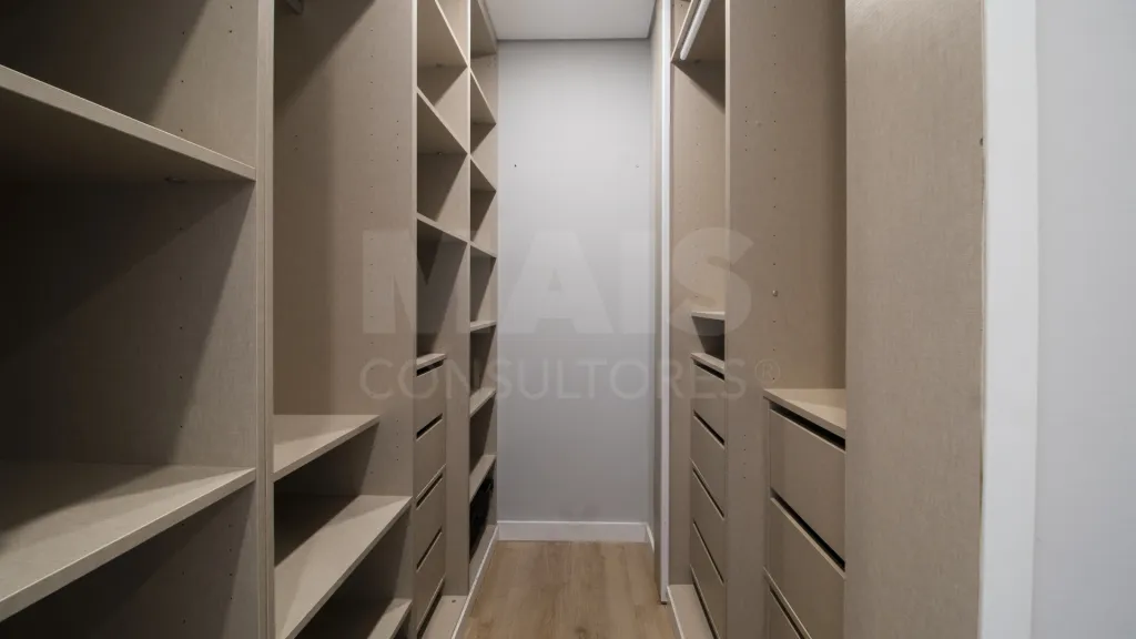 Apartamento T2+1 com garagem