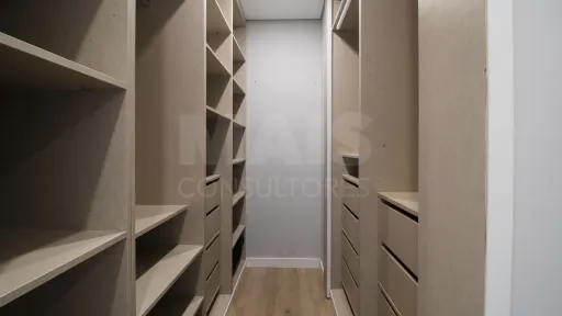 Apartamento T2+1 com garagem