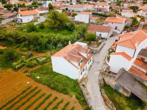 Moradia renovada no Moledo