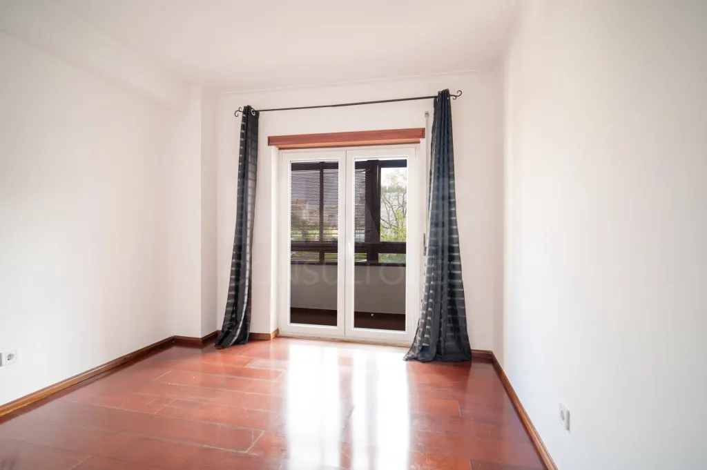 Apartamento T3 no Centro do Cadaval