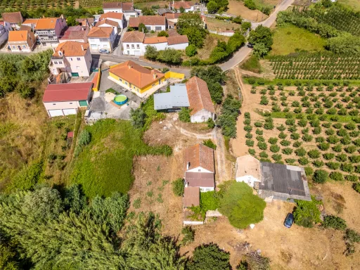 Reabilitação de Adega com Projeto Aprovado para Moradia T4 (*Possibilidade de Entrega Chave na Mão)