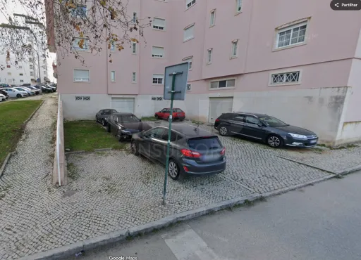 Garage in Monte da Caparica with 12.50 m²