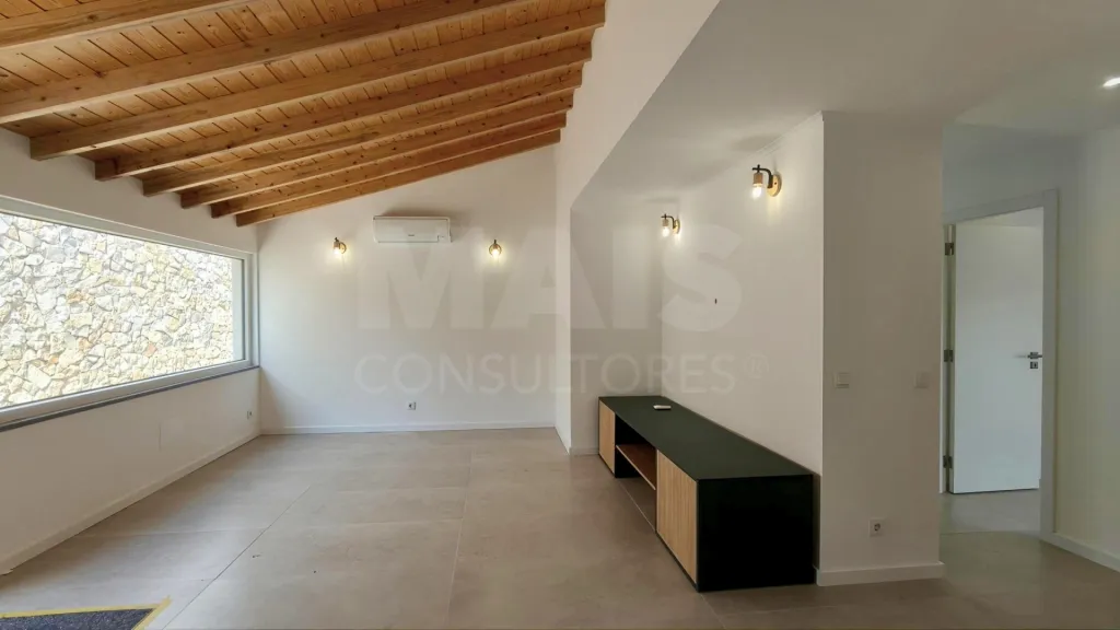 Single-Story 2-Bedroom + 1 House with Pool, Outbuilding, and 3,476 m² Lot | Comfort, Privacy, and Quality of Life
