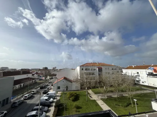 Apartamento T2 no centro de Benavente