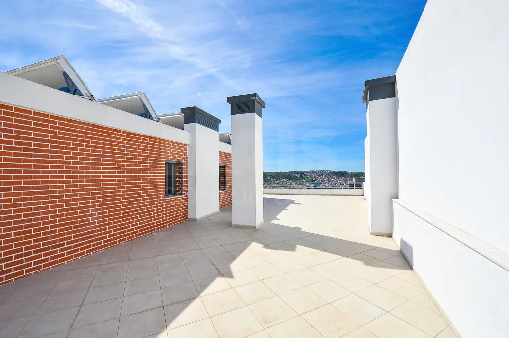 T3 + 1 Duplex com Box para 2 carros e Terraço | Colinas do Cruzeiro, Odivelas