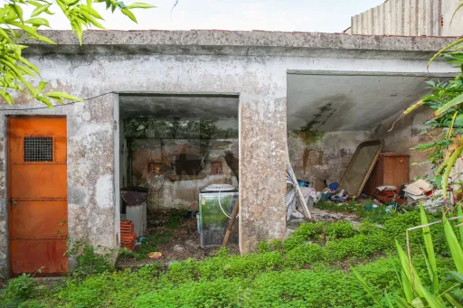 🏡 Oportunidade Única: Moradia Centenária inserida em lote 2560m2