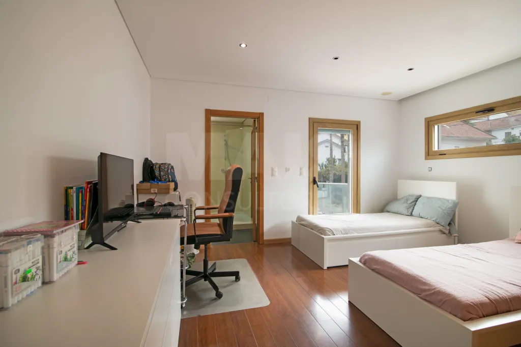 4 bedroom house in the Trigache North neighborhood