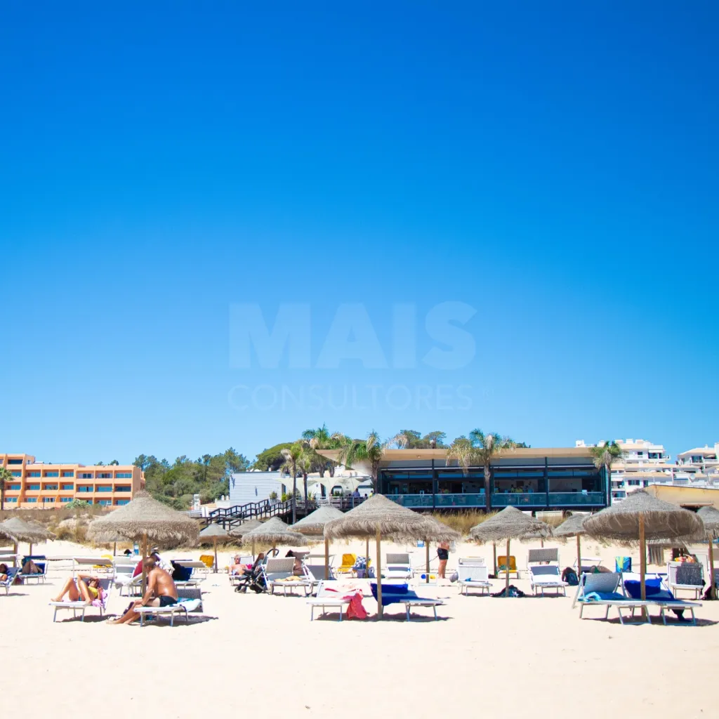 Restaurante de praia e concessão completa - Meia Praia - Lagos