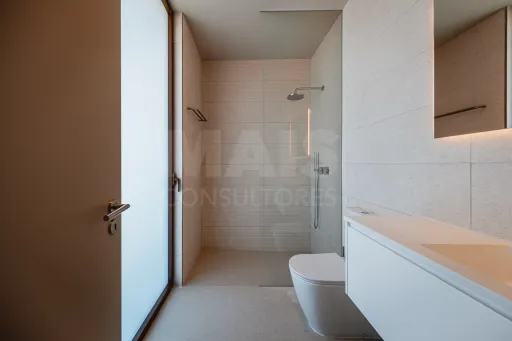 Moradia Geminada T3 Duplex – TownHouse
