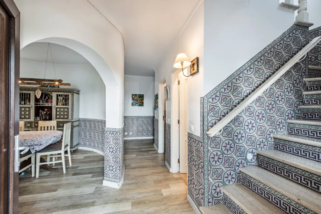 Moradia Exclusiva no Algarve – O Refúgio Perfeito para Viver ou Investir