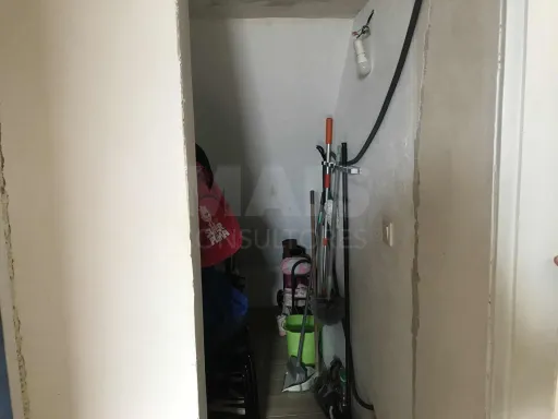 Quinta com moradia T4, piscina e anexos a 35 mint de Lisboa
