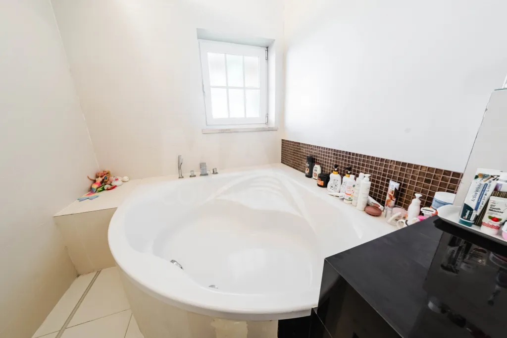 Moradia T5 em Lourinhã com Vista Mar, Piscina Aquecida e Jardim