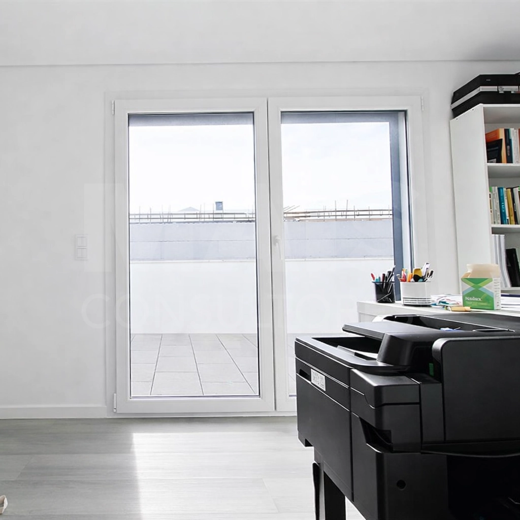Moradia T4+1 com Quintal e Espaço para Piscina | Famões (Pontinha)