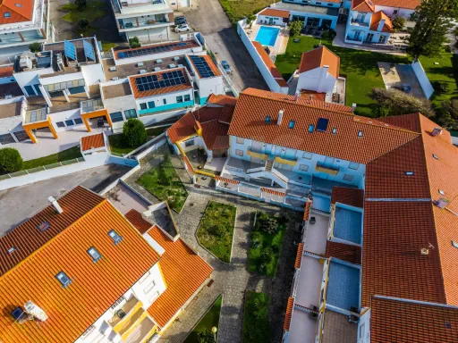 Café, Bar, Restaurant with 2 rooms and terrace, 50m from the beach!