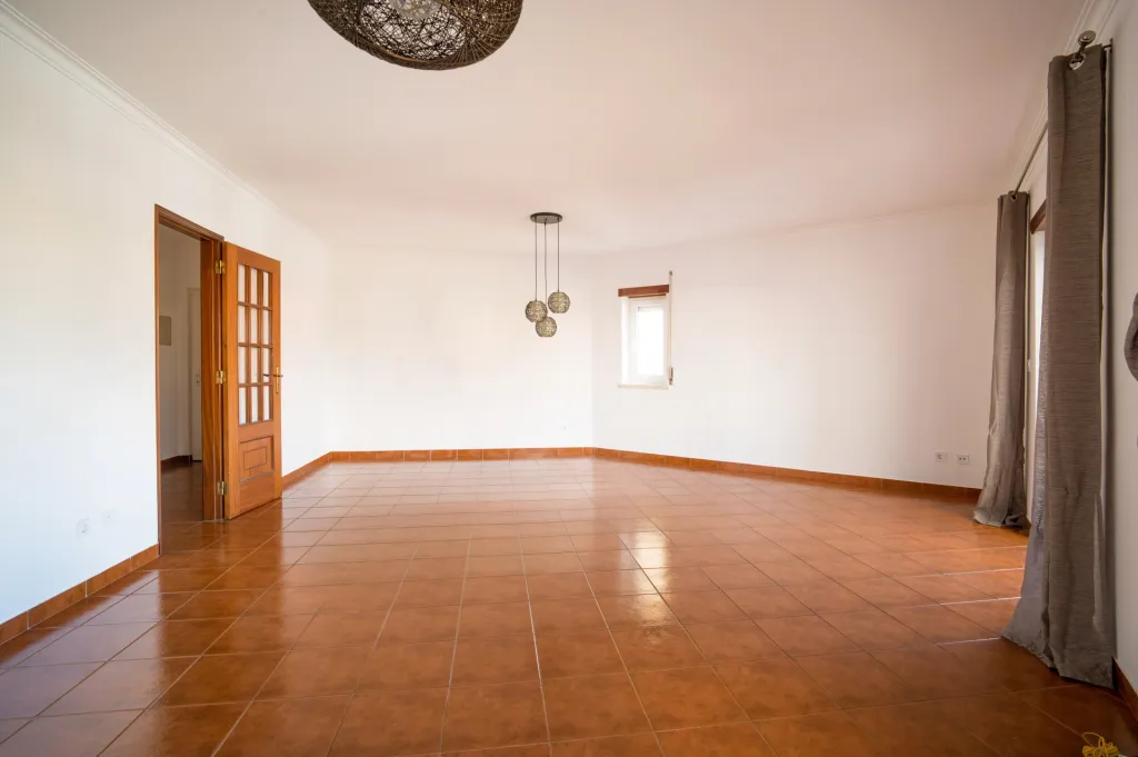 Apartamento T3 no Centro do Cadaval
