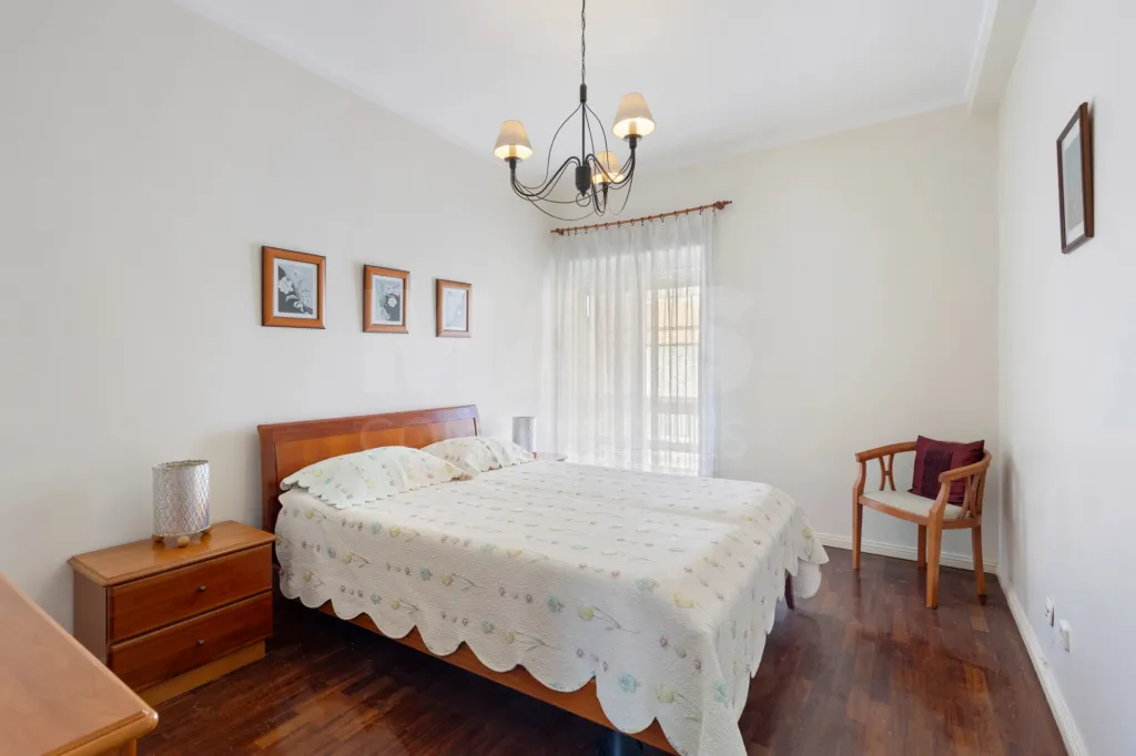 2 bedroom apartment in the center of Peniche