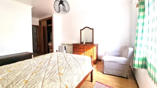 Apartamento T2, com elevador e estacionamento - Caldas da Rainha