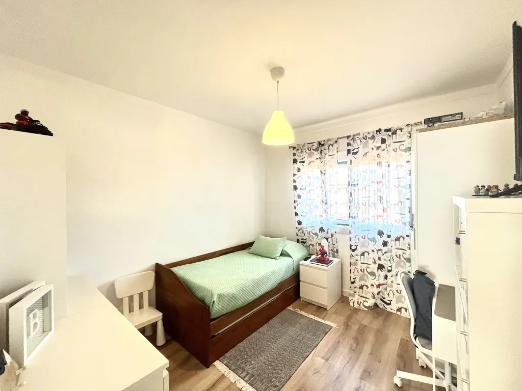 Apartamento T3 totalmente remodelado em Samora Correia