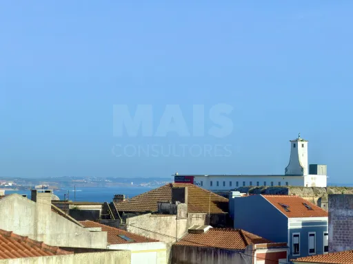 Apartamento T2 localizado em Peniche