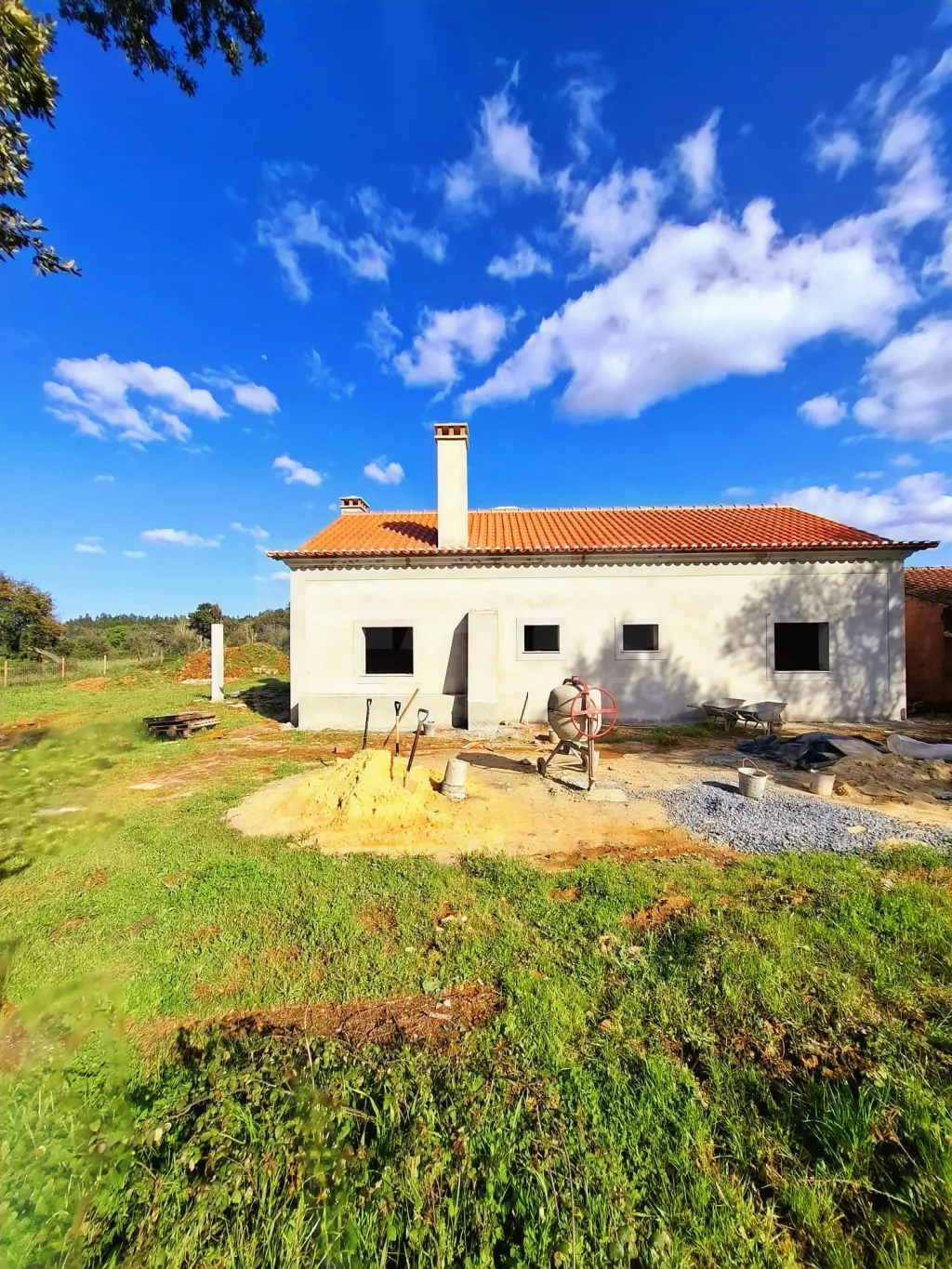 Quinta T4 com 9 mil m2 em Santiago do Cacém, Cercal do Alentejo