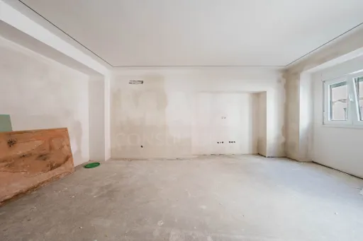 Moradia totalmente remodelada no coração de Peniche!