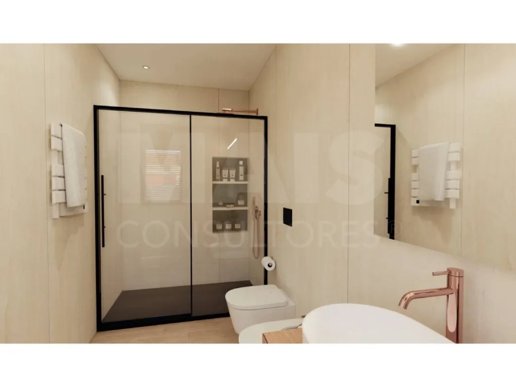 Moradia Contemporânea T4 com Suite Master, Piscina de Água Salgada, Garagem e Acabamentos Premium !