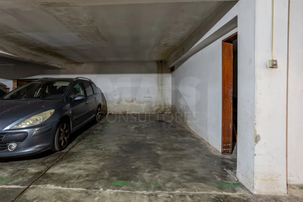 Apartamento T3 em Condomínio Fechado a 5min da Praia
