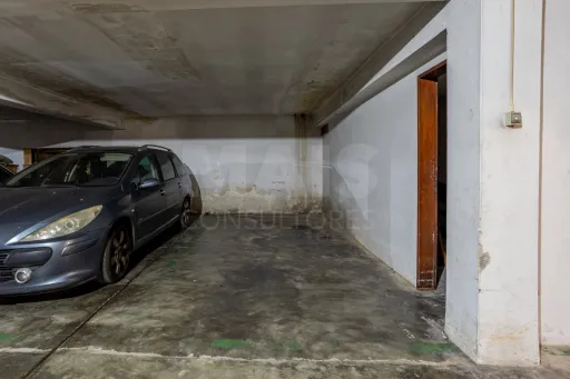 Apartamento T3 em Condomínio Fechado a 5min da Praia