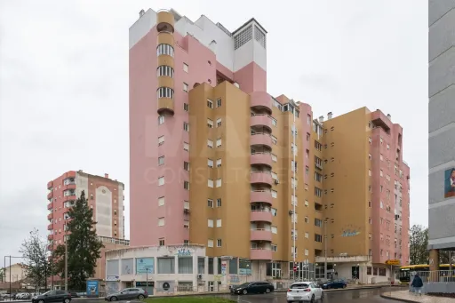 T2 com garagem no Alto Seixalinho