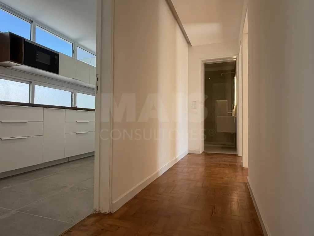 T3 remodelado na Parede: bairro tranquilo, a 10 minutos a pé da praia