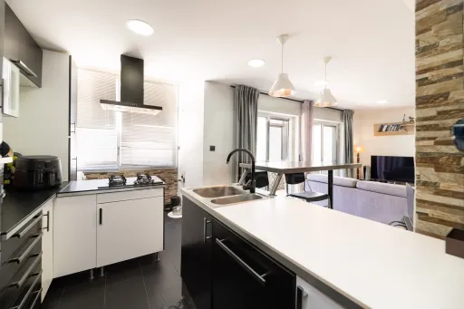 3 bedroom apartment converted into 2 + 1 in Forte da Casa