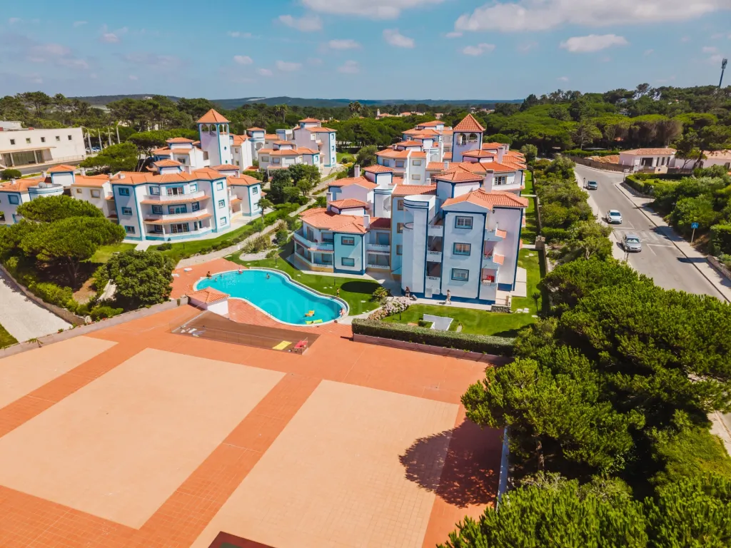 Apartamento T3 com vista mar, piscina e garagem — Praia D'El Rey Golf & Beach Resort