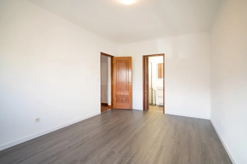 Apartamento T3 no Centro do Cadaval