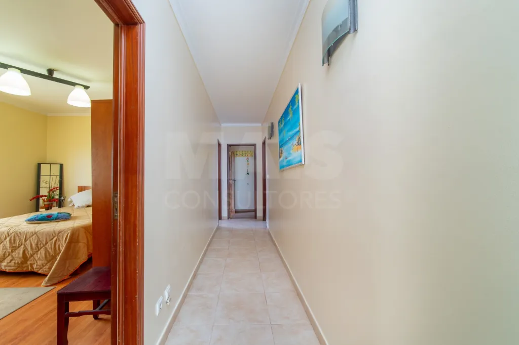 Moradia T4 com Piscina, Excelente Espaço Exterior em Carnota - Alenquer