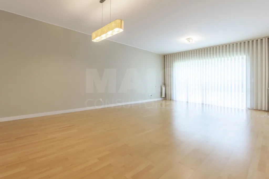Apartamento T3 + Box