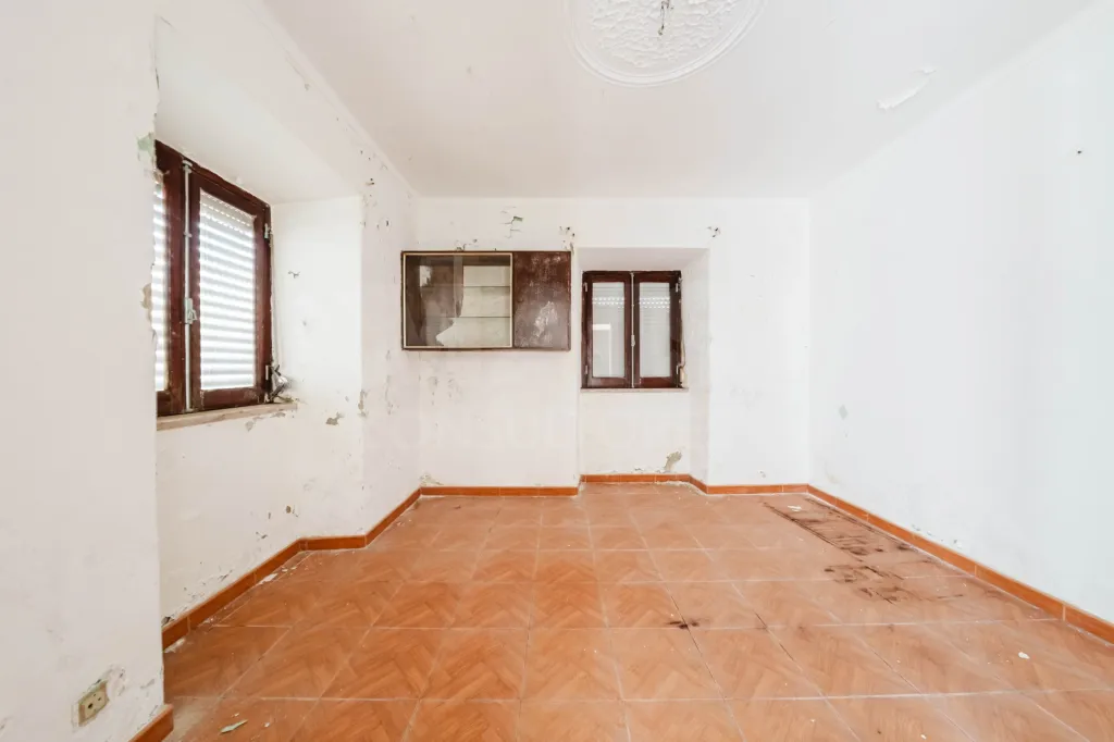 Moradia com 1.040 m² de Terreno no Seixal, Lourinhã