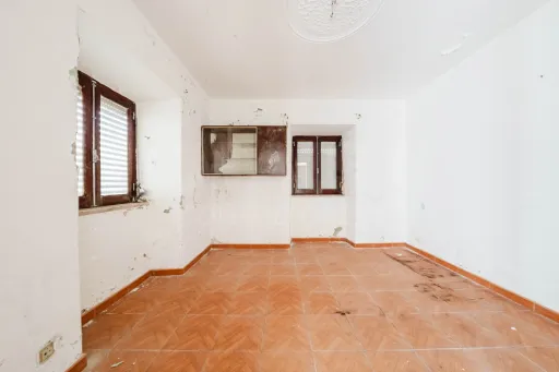 Moradia com 1.040 m² de Terreno no Seixal, Lourinhã
