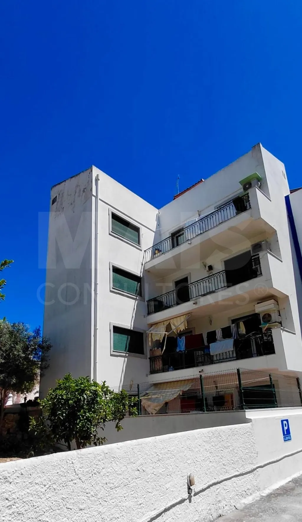 T2 + 2 wc + terraço amplo a 200 metros da praia do túnel Albufeira