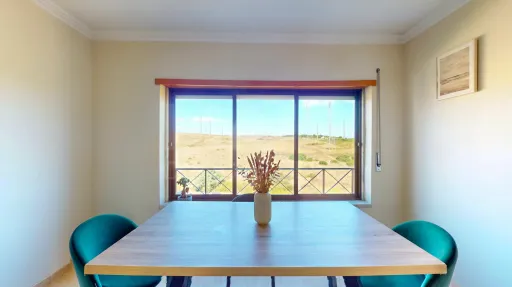 Apartamento T1 com elevador - Monte Abraão