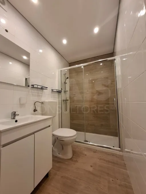 Anexo T0 independente –  ideal para uma pessoa - Sines