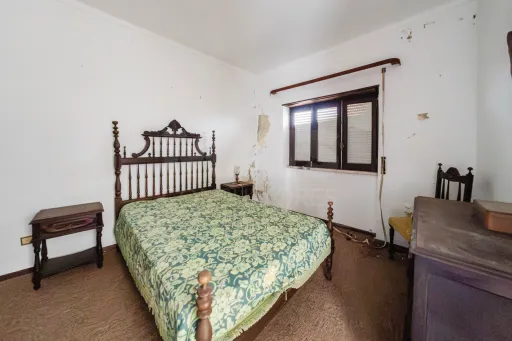 Moradia com 1.040 m² de Terreno no Seixal, Lourinhã