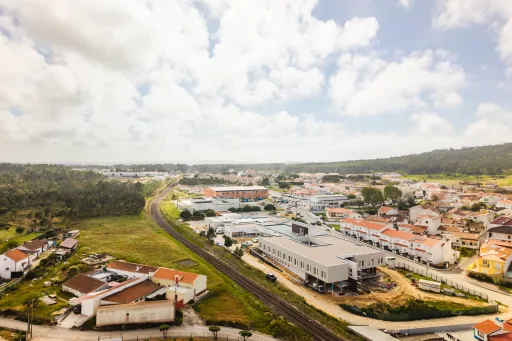 Moradia T2 +1 Renovada em Famalicão da Nazaré