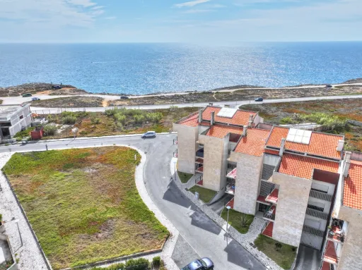 Apartamento T2 com Vista Mar e Garagem!