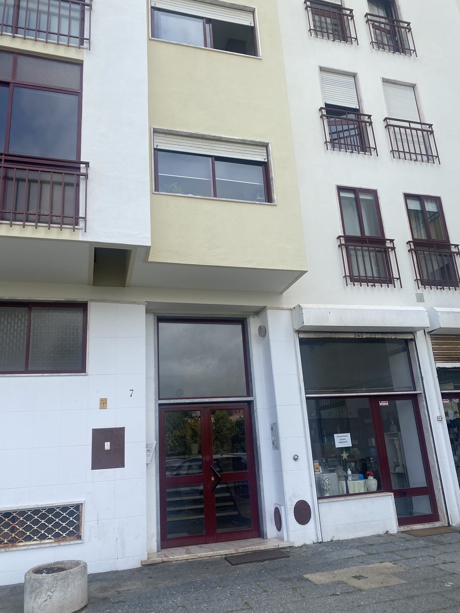 Apartamento T2 no Cacém com varanda