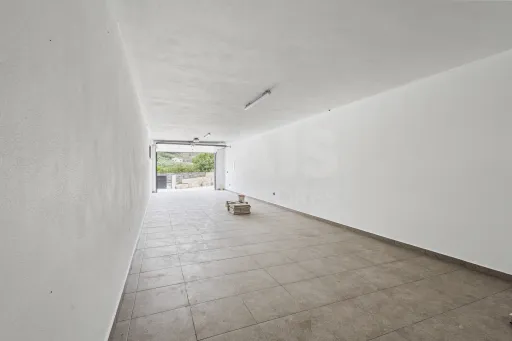 Moradia T3+1 NOVA com piscina em terreno de 2098m2