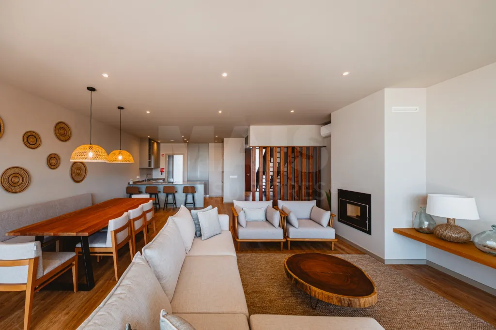 3 Bedroom Duplex Townhouse - TownHouse